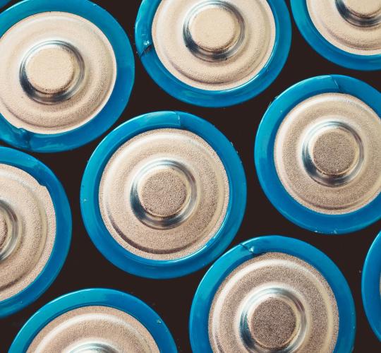 Aplinkos ministerija primena: kaip teisingai rūšiuoti ličio baterijas ir išvengti rizikų