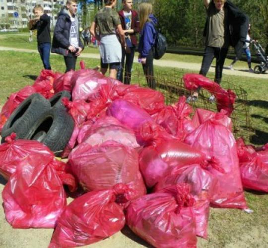 Nemokamai priimta beveik 23 t „DAROM“ akcijos metu surinktų atliekų