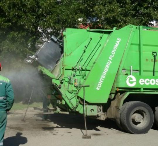Konteinerių švara turi rūpintis ir vežėjai, ir gyventojai